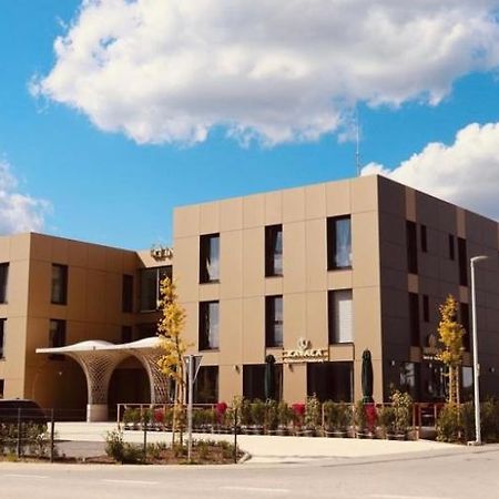 Intergroup Business & Design Hotel Ingolstadt Kosching Екстериор снимка