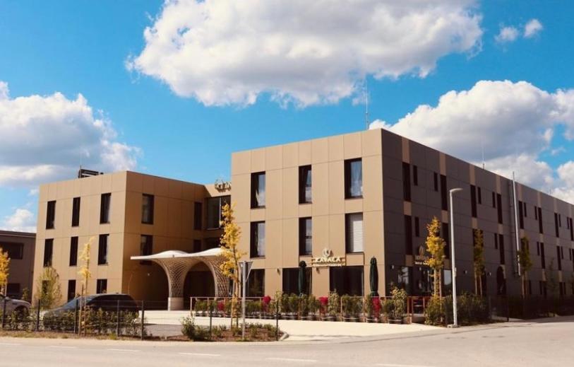 Intergroup Business & Design Hotel Ingolstadt Kosching Екстериор снимка