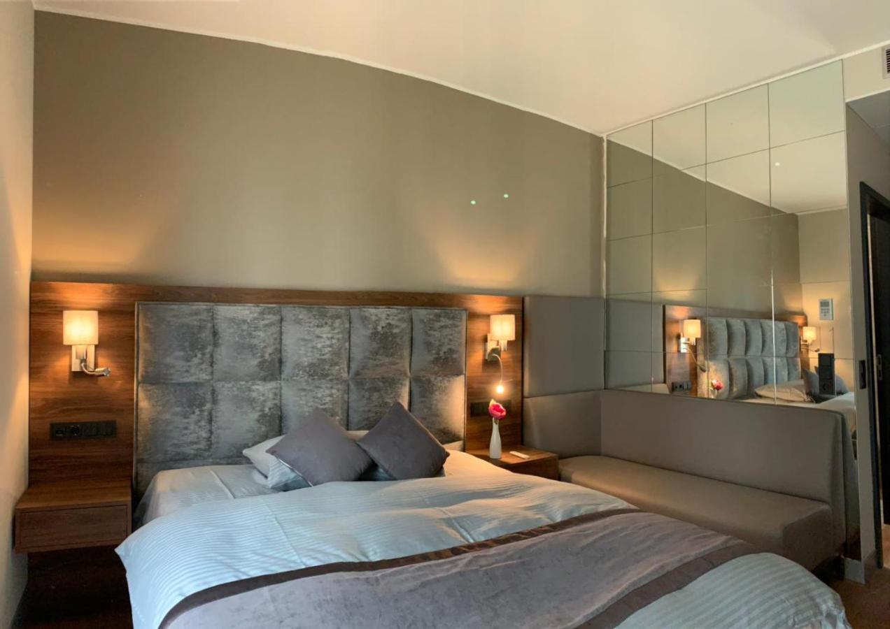 Intergroup Business & Design Hotel Ingolstadt Kosching Екстериор снимка