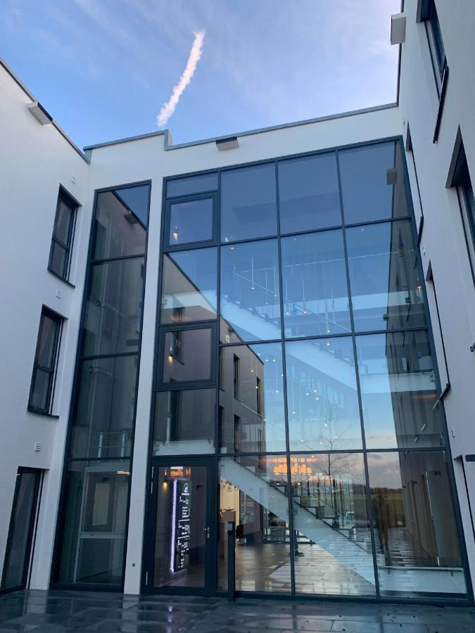 Intergroup Business & Design Hotel Ingolstadt Kosching Екстериор снимка